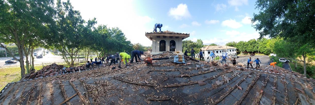 The Best Roofs - working on Florida house